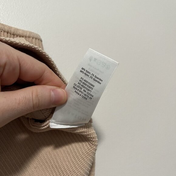 Babaton Aritzia Beige Denzel Corset Sculpt Knit Ribbed Tank Size Medium‎ - Picture 3 of 6